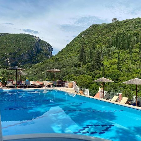 Acapulco Seaside Pool Bar And Apartments Палеокастрица Экстерьер фото